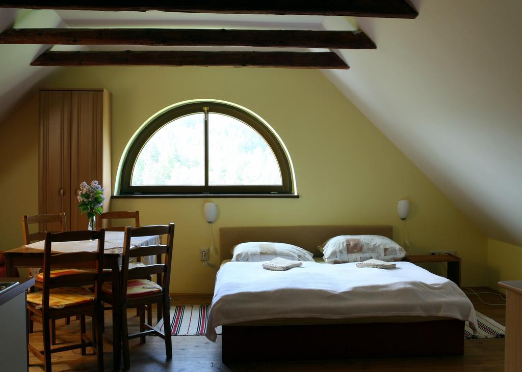Penzion Kremenisko Banská Štiavnica Rom bilde